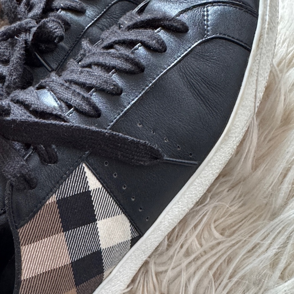 Burberry Black and Cream Men's Sneakers - Picture 6 of 7